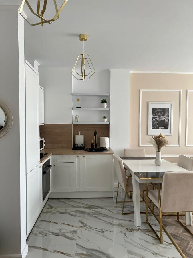 Glim Suite Орадя Экстерьер фото